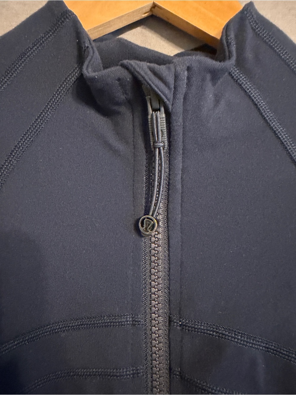 Lululemon Define Jacket - Picture 4 of 7